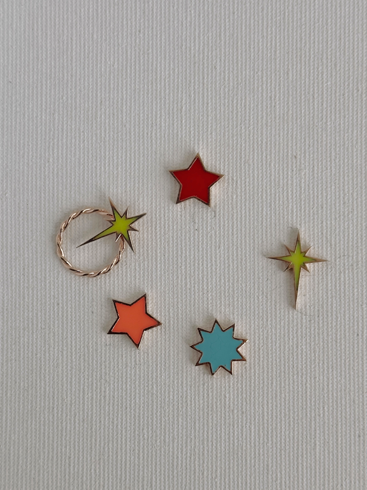 Renkli Yıldız Tek Küpe