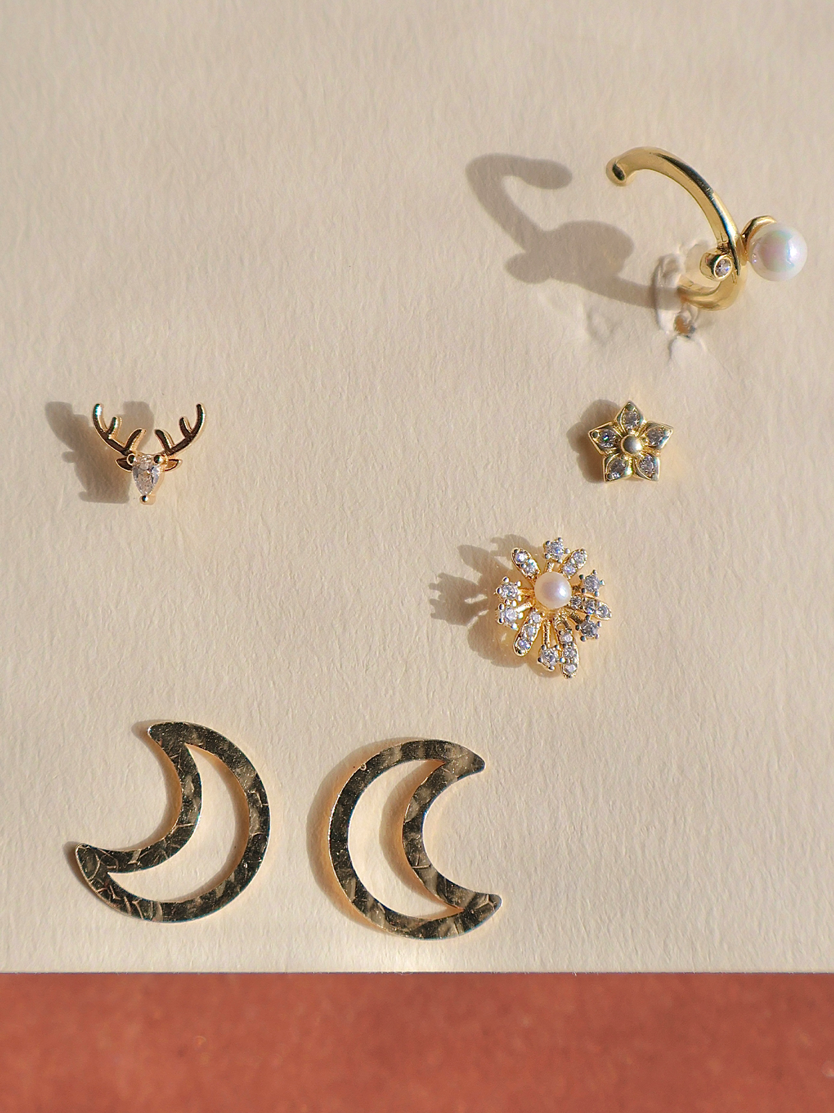 İncili Sıvama Taş Ear Cuff
