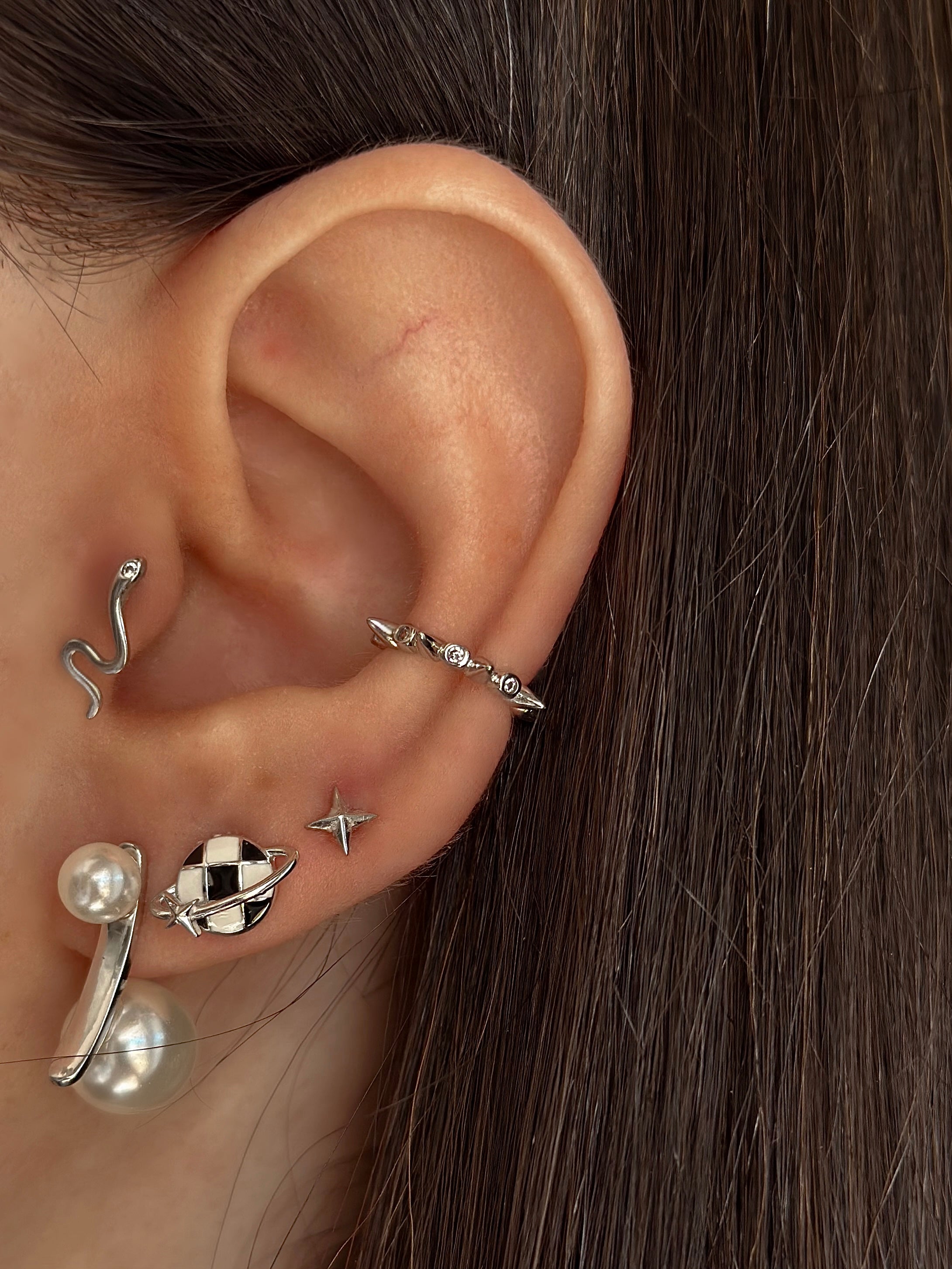 Arkalı Önlü İnci Küpe