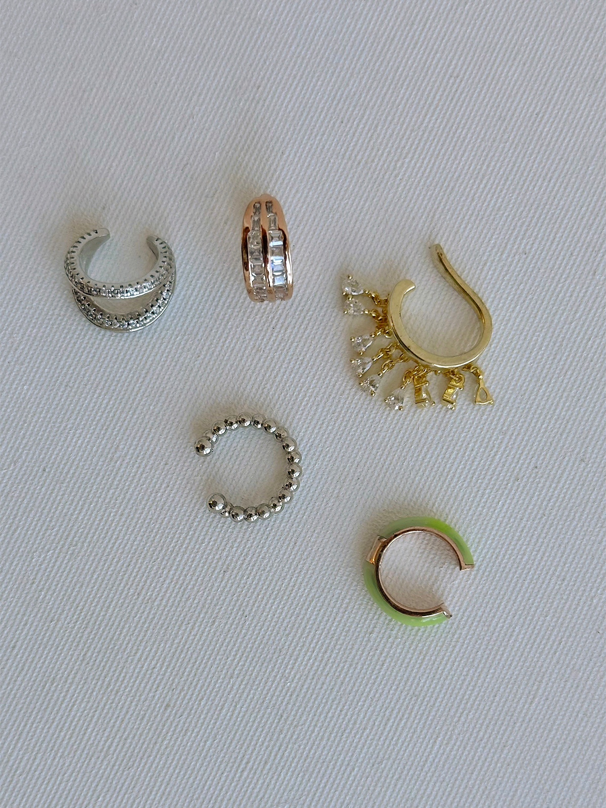 Damla Taş Püskül Sallantılı Ear cuff