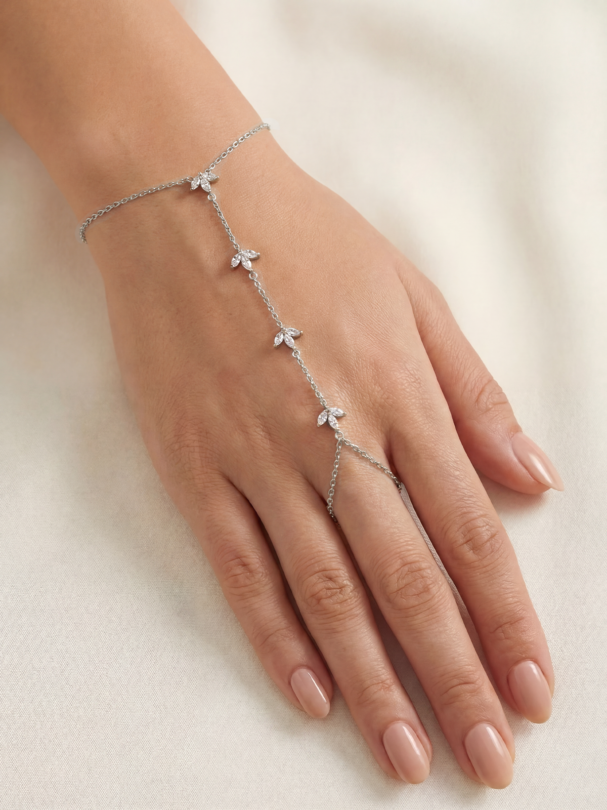 Aura Lotus Şahmeran