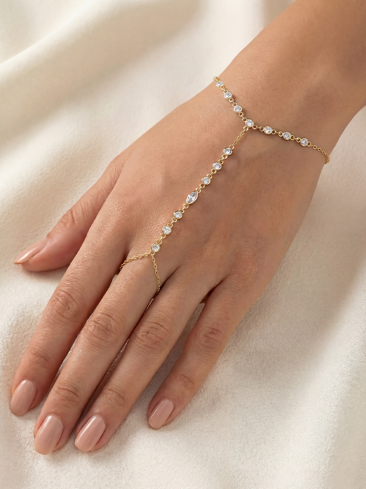 Aura Marquise Şahmeran