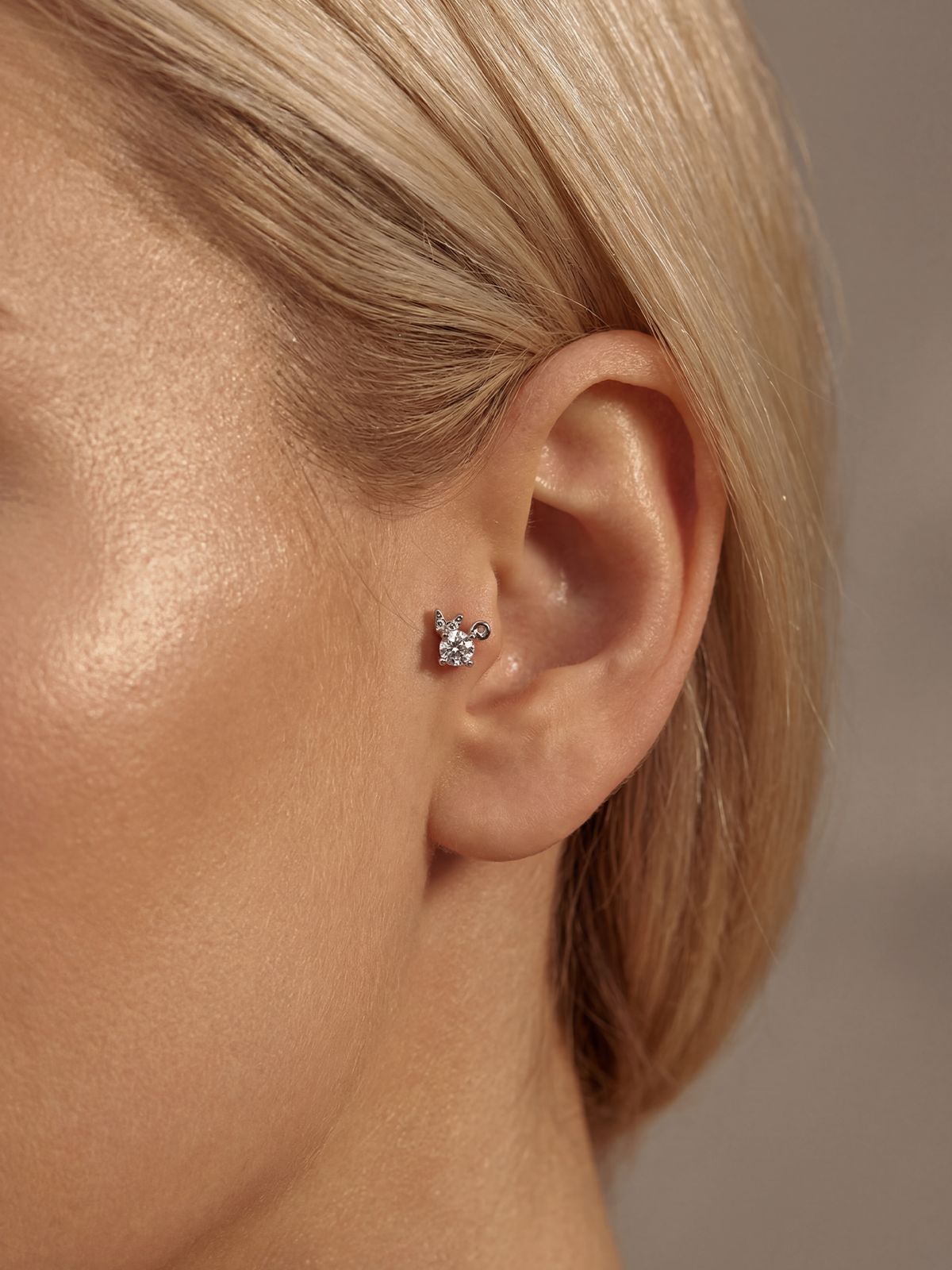 Archive Kitty Spark Piercing