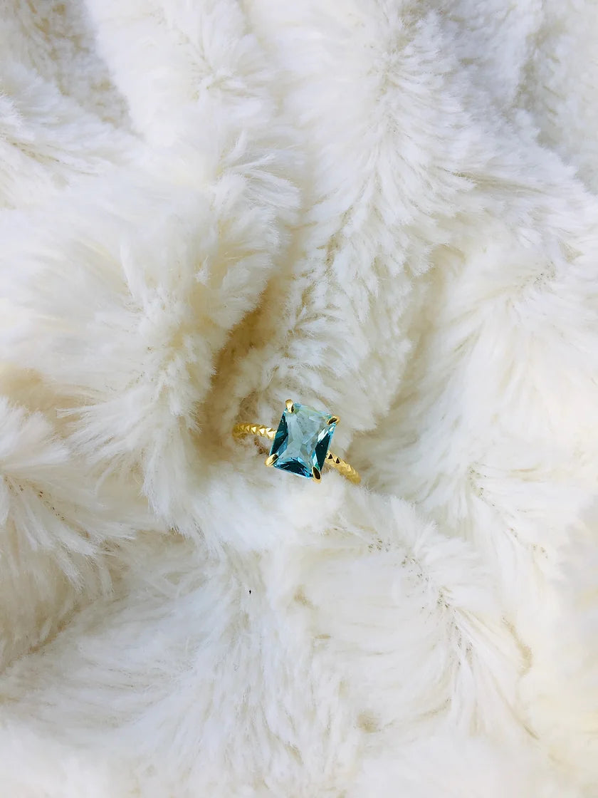 Zirkon Taş Gold Yüzük